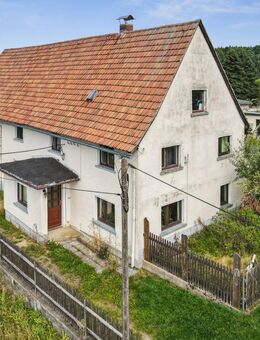 Historisches 6-Zimmer-Bauernhaus auf 8.000 m2 Grundstück + idyllische Feldrandlage in Krumhermsdorf - Neustadt (Sachsen)