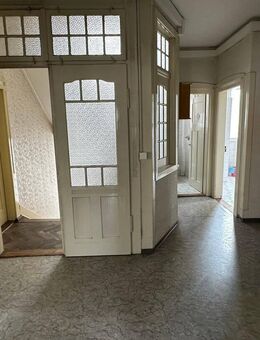 4 Zimmer-Wohnung für neue Wohngemeinschaft in Stuttgart-Bad-Cannstatt ab 01.09.2025 - Stuttgart