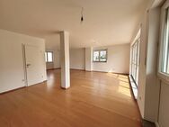 Gepflegtes Zuhause - Dachgeschosswohnung über 2 Etagen - Ismaning