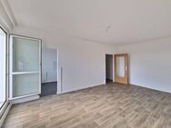 Gemütliche Wohnung mit Balkon *In Renovierung bis August* - Dresden