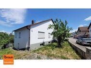 Charmantes 2-Familienwohnhaus in ruhiger Wohnlage mit großem Grundstück in Aldingen - Aldingen