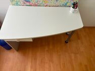 Schreibtisch für Kinder und Jugendliche - München