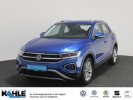 VW T-Roc, 1.5 TSI Style, Jahr 2022 - Wunstorf