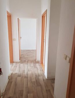 Kleine Wohnung sucht kleine Familie..... - Helbra