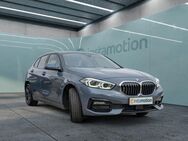 BMW 118, , Jahr 2023 - München