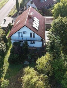 Reduzierter Preis: Hochwertiges EFH mit großem Carport zw. EF/GTH - Drei Gleichen