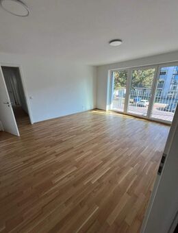 Helle 5-Zimmer-Wohnung mit Balkon! - Schweinfurt