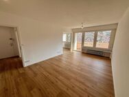Provisionsfrei - Sanierte 2 Zimmer Wohnung mit Balkon in super Lage - München