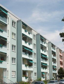 Frisch saniert, 3 Zimmer mit Balkon - Dessau-Roßlau
