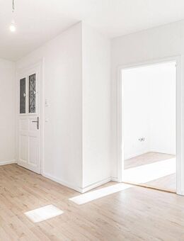 Helle Räume & moderner Komfort - 3-Zimmer-Wohnung in der Mockauer Straße - Leipzig