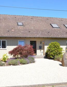 Großer, traumhaft gelegener Landsitz, baubiologisch modernisiert, gute A3-Anbindung, provisionsfrei - Breitscheid (Landkreis Neuwied)