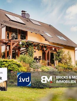 Zweifamilienhaus mit Pool & Sauna in Traumlage - Wetterzeube