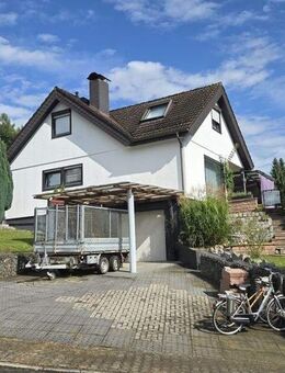 Attraktiv gestaltetes Einfamilienhaus in ruhiger, naturnaher Lage mit Blick auf das Schloss - Zwingenberg (Baden-Württemberg)