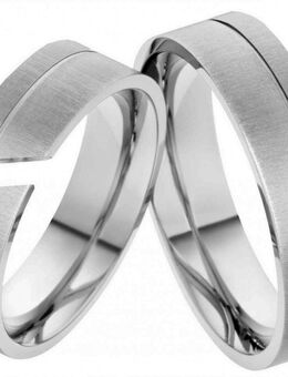 Matte Edelstahlringe E214 mit Zirkonia und Gravur - Aholming