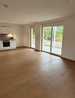 2 Zimmer Wohnung Neubau im Erdgeschoss mit Terrasse u. Küche - Selb