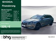 Skoda Superb, 2.0 TDI Combi Style, Jahr 2023 - Freiburg (Breisgau)