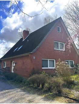 Einfamilienhaus mit großem Grundstück in Hemmoor - Hemmoor