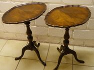 Ein Paar " wine tables" - Hilden