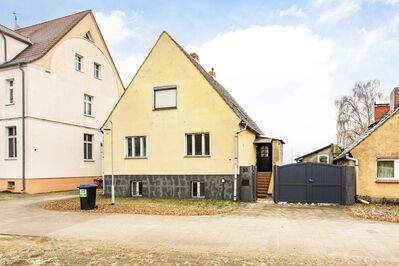 Neuer Preis !!!!!! Charmantes Einfamilienhaus mit großem Potential auf 2900 qm!!! Grundstück