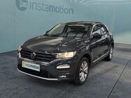 VW T-Roc, 1.0 TSI Style Bluet, Jahr 2020 - München