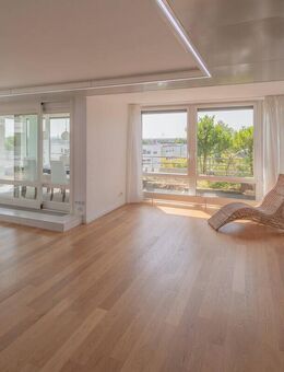 Top moderne 4,5 Zimmer Penthousewohnung über den Dächern von Steinenbronn - Steinenbronn