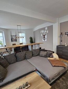 großzügig, helle 3-Zimmerwohnung in gepflegter Wohnanlage mit Balkon zu verkaufen - Pirna