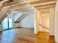 Lichtdurchflutete Maisonette-Wohnung mit großer Sonnenterrasse - Nürnberg