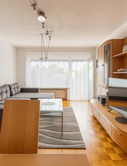 Charmante 3-Zimmer-Wohnung mit sonnigem Balkon & Tiefgarage - Traunreut