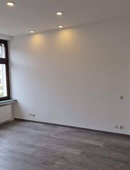 Schöner Altbau mit 2,5 Zimmern und neuem Bad - Witten