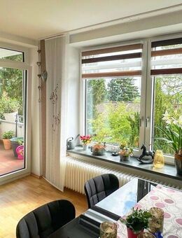 3-Zimmer-Wohnung in zentraler, ruhiger Lage mit Blick ins Grüne - Kronberg (Taunus)