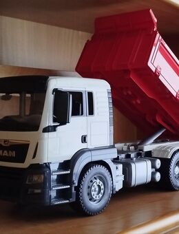 Kipper MAN TGS von Bruder - Neunkirchen (Saarland)