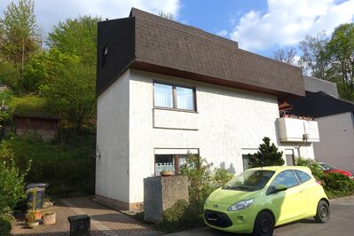 Sehr gepflegtes Anwesen mit 3 Wohneinheiten in herrlich ruhiger und attraktiver Wohnlage - auch für Eigennutzer interessant