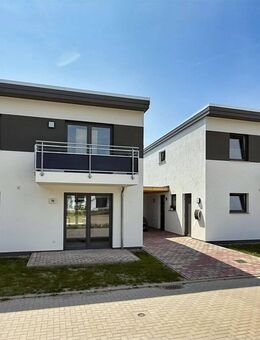 Zuhause im Villenpark - Terrassenwohnung mit Garten - Stralsund