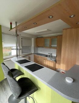 Helle 2,5-Zimmer-Wohnung mit Balkon und TG-Stellplatz in Winnenden - Winnenden