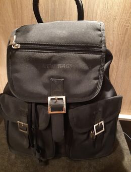 RUCKSACK MIT VIELEN Fächern - Eichenzell