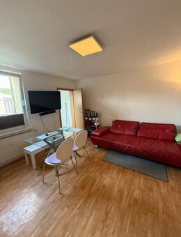 Möbelübernahme erwünscht, schicke, gepflegte Terrassenwohnung 1,5 Zimmerwhg. in Bad Honnef mit Pantry Küche an junge Leute bis 30 Jahre zum 01.03.26 - Bad Honnef