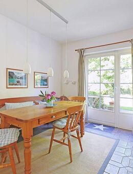 Ihr neuer Familiensitz: Doppelhaushälfte mit schönem Garten in Hamburg Wellingsbüttel - Hamburg