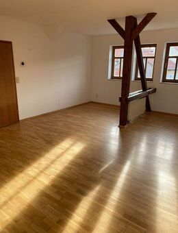 2-Raum-Dachgeschoss-Wohnung in Marktnähe - Arnstadt