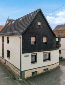 Viele Zimmer - Viel Platz - Viele Möglichkeiten!!! - Langenscheid