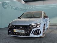 Audi RS3, Sportback TFSI quattro, Jahr 2022 - München