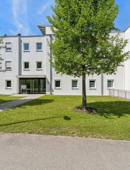 Ruhig. Modern. Begehrt. Helle und charmante 4-Zimmer-Wohnung mit Süd-Balkon in Erding - Erding