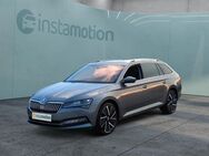 Skoda Superb, Combi Style TDI el Sitze Heck 19, Jahr 2023 - München