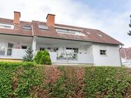 Hofheim: Gepflegte 4 Zimmer-Eigentumswohnung mit Tiefgarage und Balkon! - Hofheim (Taunus)