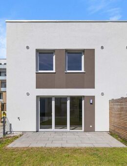Erstbezug: Reiheneckhaus mit Garten, Dachterrasse und optimaler Anbindung in Augsburg-Kriegshaber - Augsburg