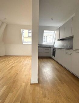 Helle 2-Raum-Wohnung mit EBK, Balkon und Tageslichtbad - Leipzig