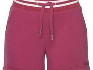 Buffalo Sweatshorts mit Logostickerei und seitlichen Taschen, Loungeanzug