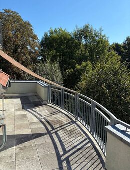 ruhige Dachgeschosswohnung mit Dachterrasse - Arnstadt