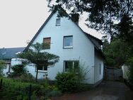 Klassisches 1-2 Familienhaus auf großem Grundstück, BI-Quelle - Bielefeld