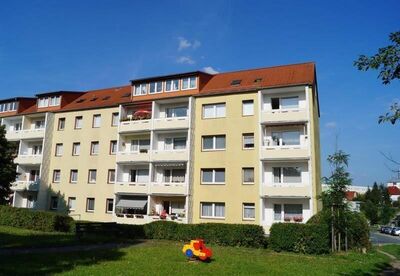 Renovierte Familienwohnung mit Balkon