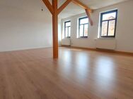 Großzügige neurenovierte 2- Raum-Wohnung im Dachgeschoss - Meuselwitz